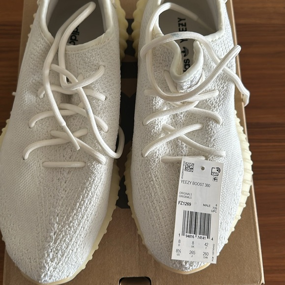 Yeezy boost 380- worn once inside - Picture 2 of 4